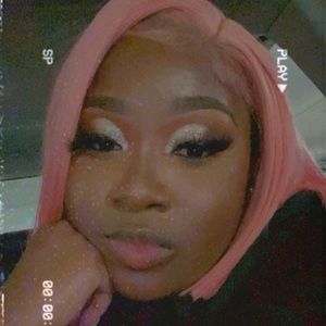 Meet your Posher, Shamya